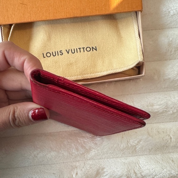 Louis Vuitton Red EPI Wallet - Picture 4 of 10